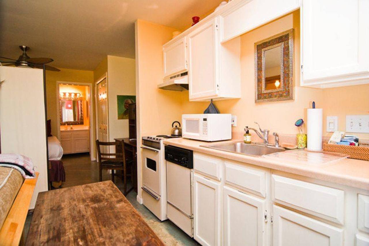 Barton Hills Condo Остин Экстерьер фото